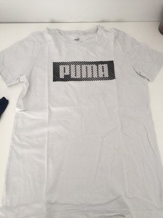 Camiseta Puma de segunda mano por 7 EUR en San Sebastián de Los Reyes en  WALLAPOP