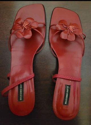 Sandalias Massimo Dutti de segunda mano por 40 EUR en Madrid en WALLAPOP