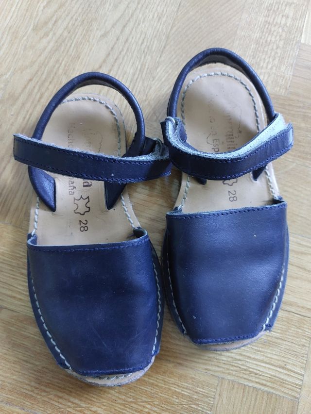 menosquinas azul marino