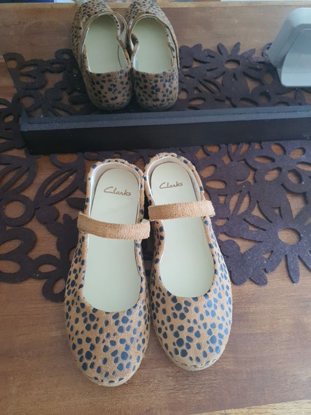 Manoletinas Clarks talla 32