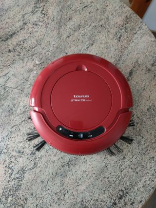 Battery robot vacuum cleaner Taurus Striker slim version II