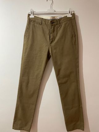 Pantalón Chino Hombre Springfield de segunda mano por 15 EUR en El Puerto  de Santa María en WALLAPOP