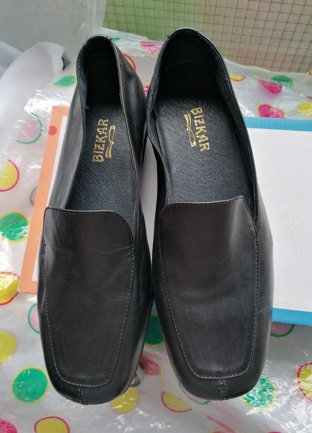 Zapatos negros n°38 de piel.