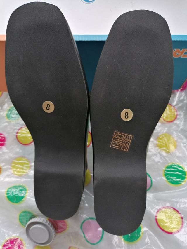 Zapatos negros n°38 de piel.