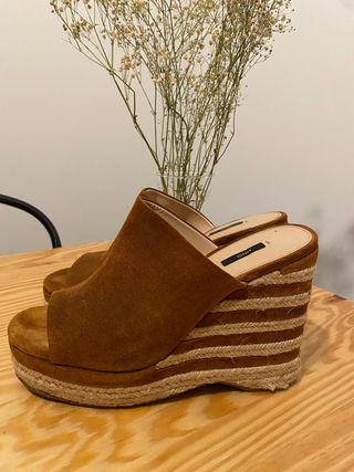 Sandalias cuña esparto Mango de segunda mano por 18 EUR en Bilbao en  WALLAPOP