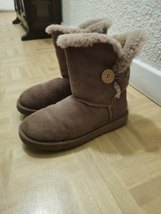 Botas UGG de segunda mano en WALLAPOP