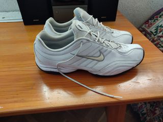 Zapatillas Nike talla 47 de segunda mano por 22,5 EUR en La Navata en  WALLAPOP
