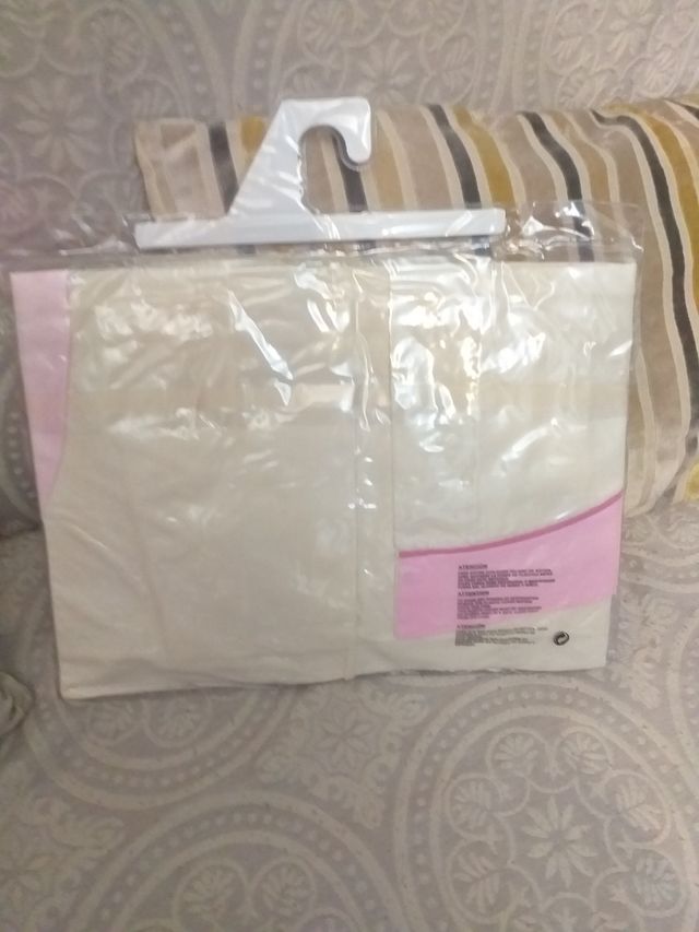 Sabana Capazo en tono Rosa y  Beige Nueva niña .