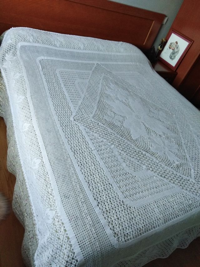 Colcha de ganchillo.