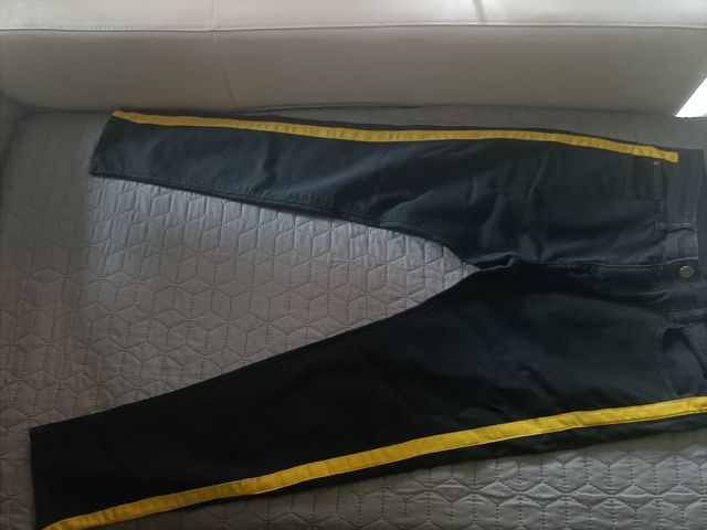 Pantalón caballero pitillo negro