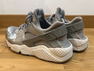 Zapatillas Nike Huarache de segunda mano en WALLAPOP
