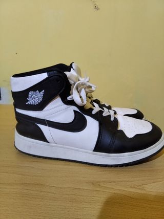 Bambas Air Jordan de talla 35 de segunda mano por 15 EUR en Igualada en  WALLAPOP