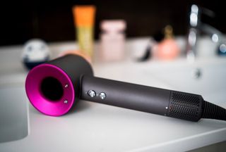 Secador Dyson de segunda mano en WALLAPOP