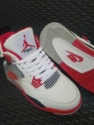 Zapatillas Jordan de segunda mano en WALLAPOP