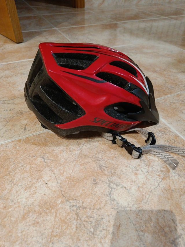 casco de bici nuevo spezialized