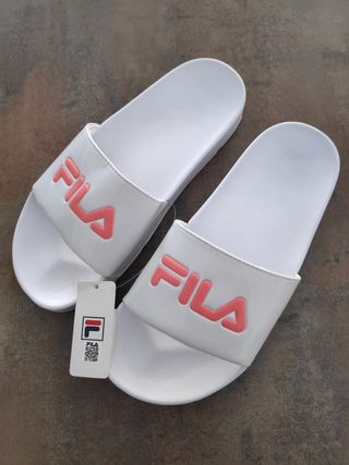 Chanclas Fila de segunda mano en WALLAPOP