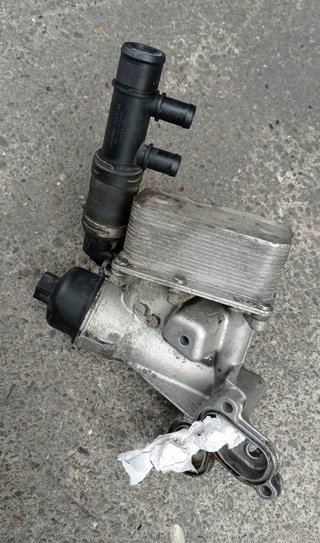 intercambiador de aceite vivaro 2.0 dci M9R