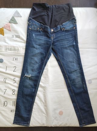 Pantalón Vaquero premamá H\u0026amp;M talla 42 de segunda mano por 20 EUR en A  Coruña en WALLAPOP