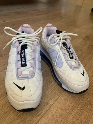 Nike air max 720 color pastel de segunda mano por 100 EUR en Madrid en  WALLAPOP