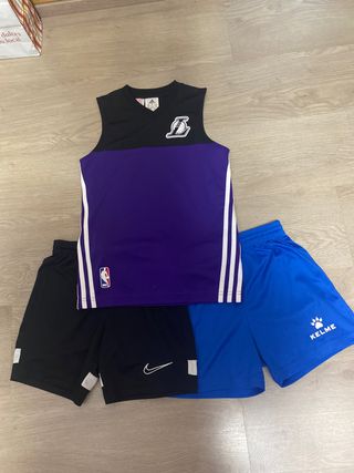 Ropa deporte de segunda mano por 12 EUR en Puerto de Sagunto en WALLAPOP