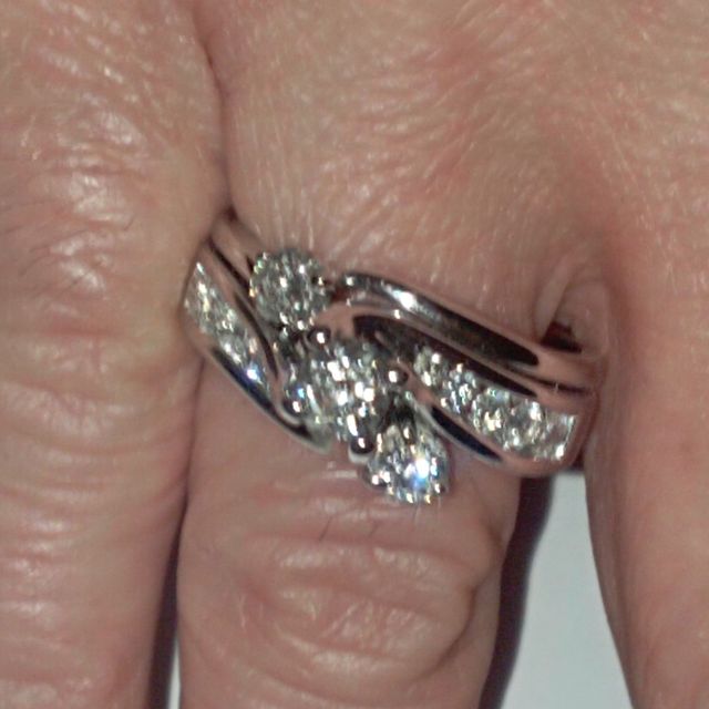 Trilogy in diamanti tot. kt 1,61