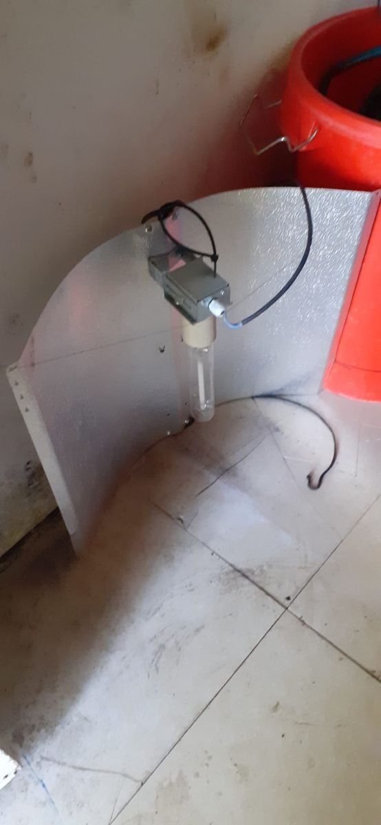 interior completo con aire acondicionado 