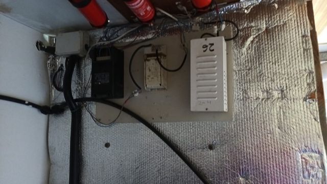 interior completo con aire acondicionado 