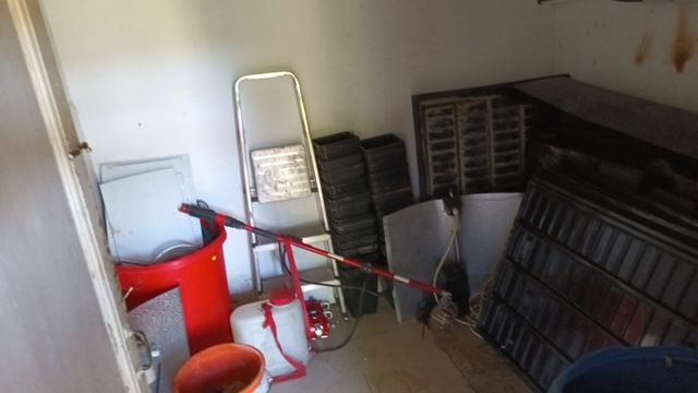 interior completo con aire acondicionado 