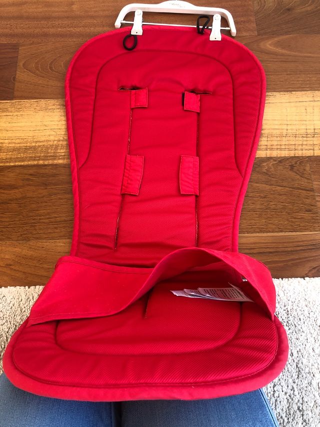 Colchoneta bugaboo rojo fresa perfecta