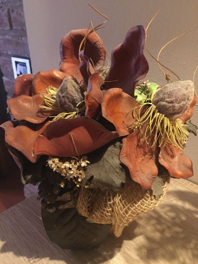 Vaso in coccio fiorito 