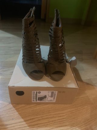 Botines Zara mujer de segunda mano en WALLAPOP