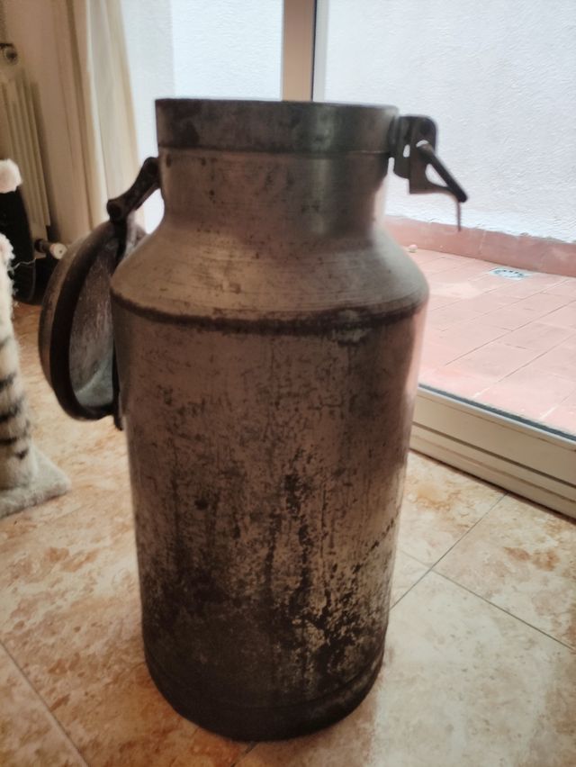 lechera antigua de hierro.ReBAJADO!!