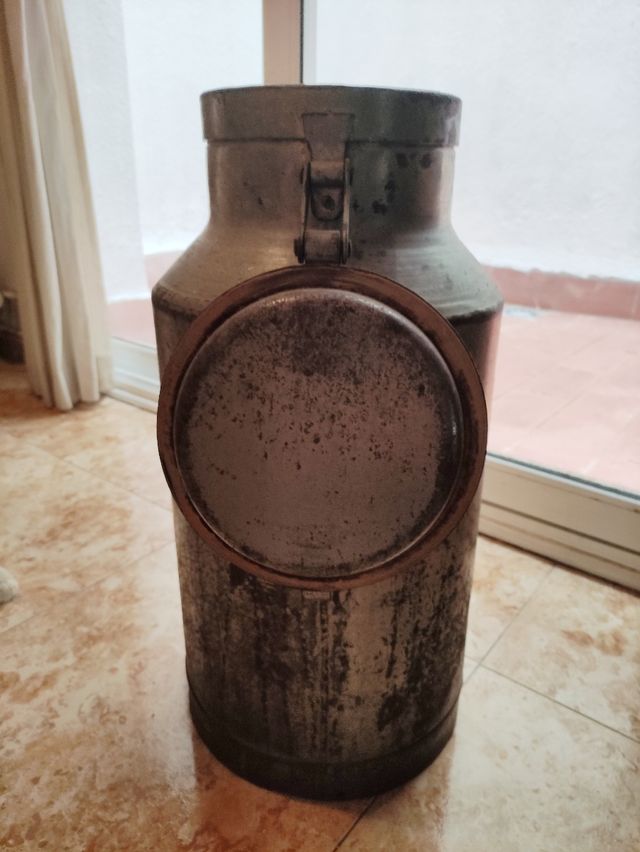 lechera antigua de hierro.ReBAJADO!!