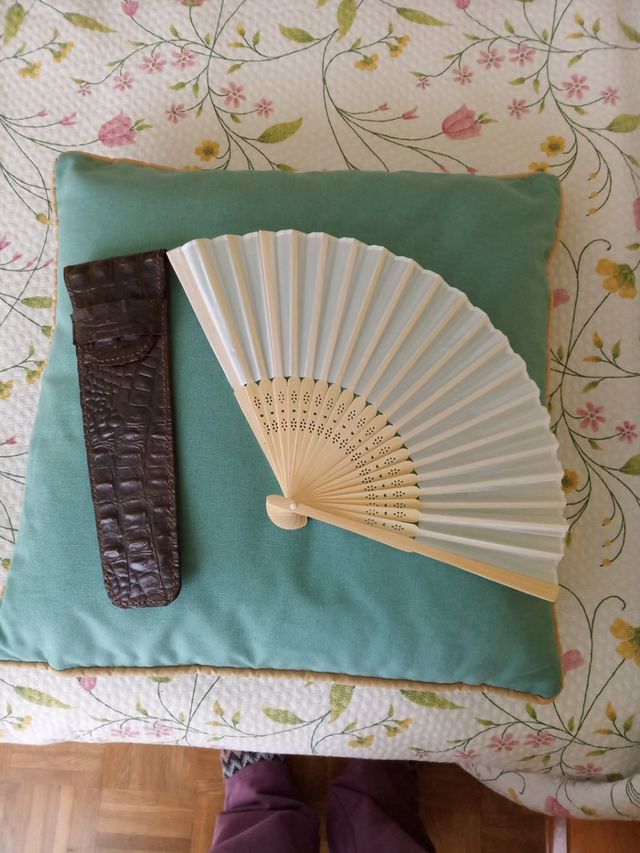 Funda de cuero para abanico