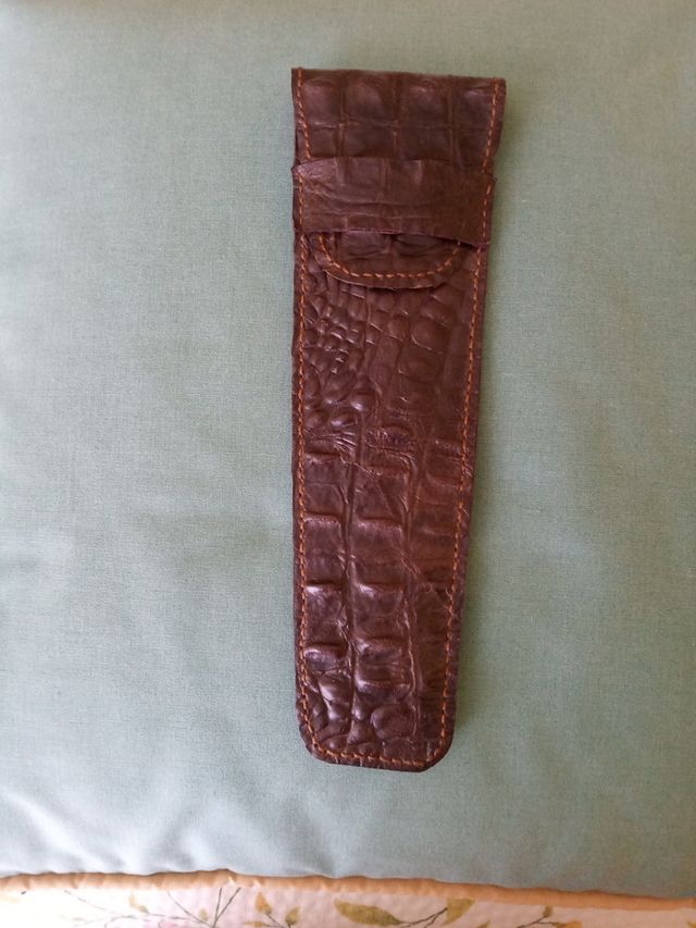 Funda de cuero para abanico