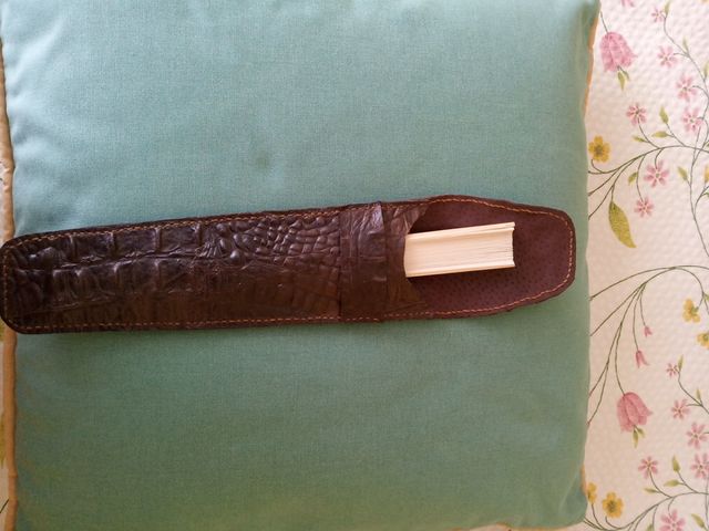 Funda de cuero para abanico