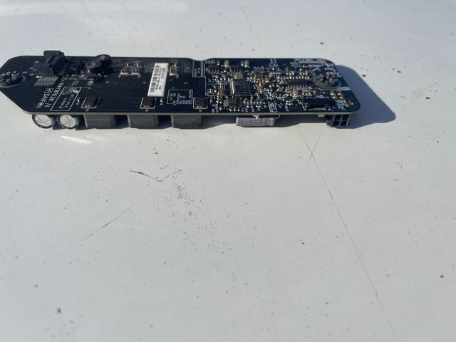 Placa inverter iluminacion pantalla  IMAC A 1311