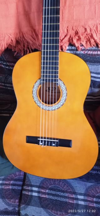 Guitarra flamenca de segunda mano en Málaga en WALLAPOP