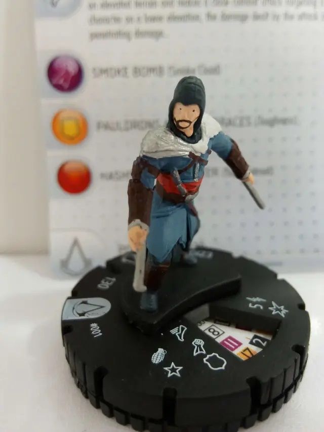 MINIATURA DE ASSASINS CREED EZIO