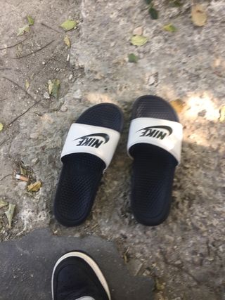 Chanclas Nike de segunda mano en WALLAPOP