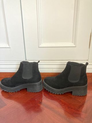Botas negras de Coolway de segunda mano por 15 EUR en A Coruña en WALLAPOP