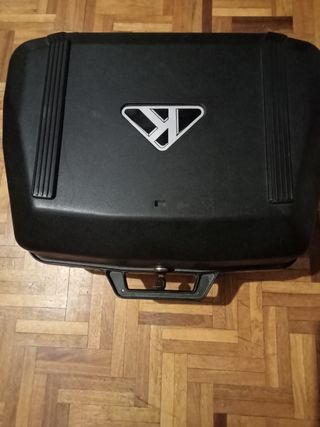 Maleta para moto de segunda mano en Madrid en WALLAPOP