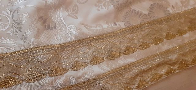 Saya para Virgen de tamaño natural.