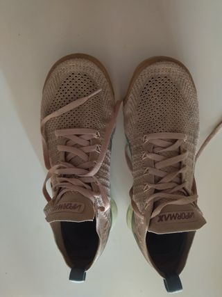 Zapatillas Nike Vapormax de segunda mano en WALLAPOP
