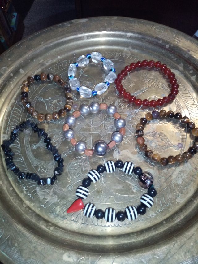 Collares /pulseras /Artesanía, etc.