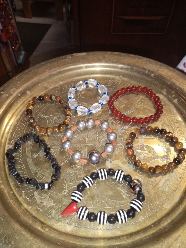 Collares /pulseras /Artesanía, etc.