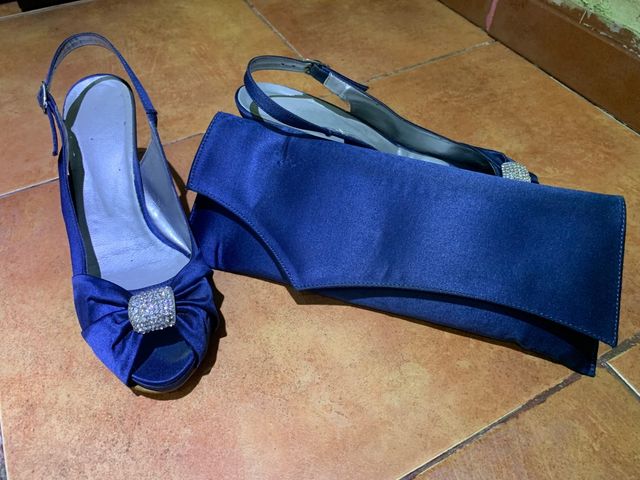 Zapatos y bolso de fiesta