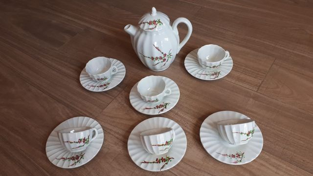 6 tazas de porcelana