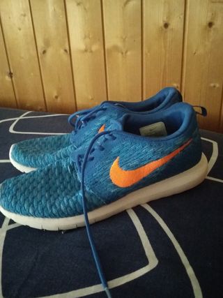Zapatillas Nike segunda mano en Valencia en WALLAPOP