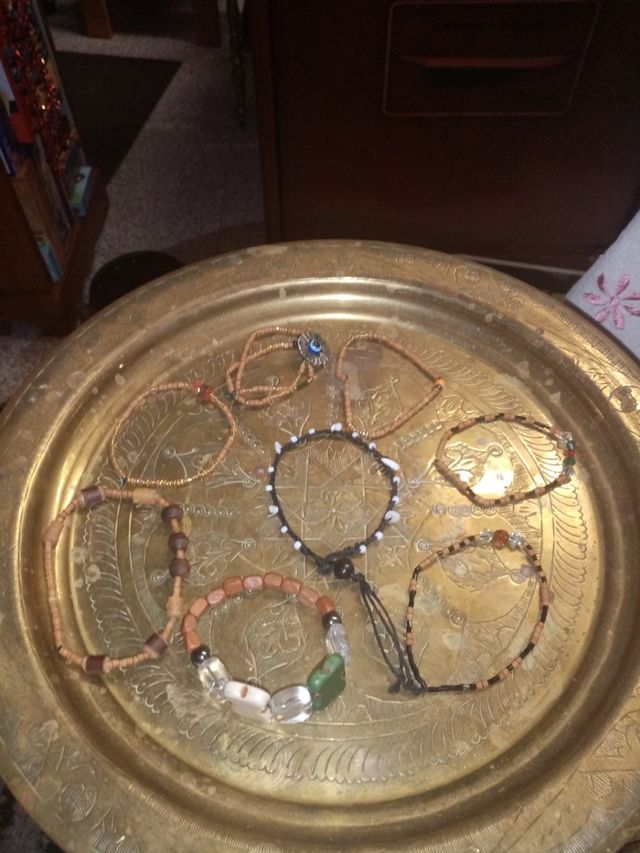 Pulseras /Collares /Artesanía.